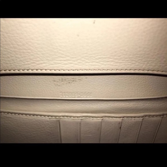 Gucci Monogram Wallet - Picture 9 of 11